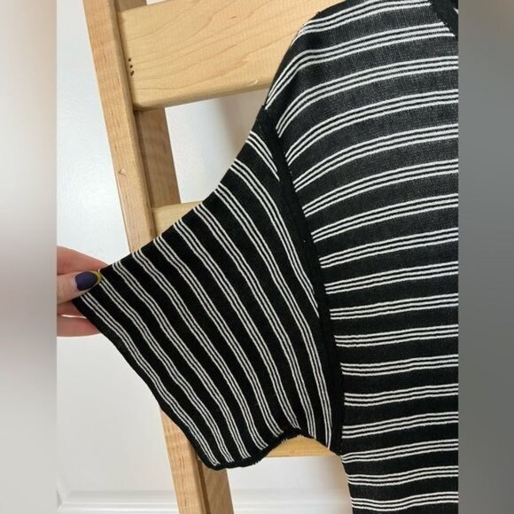 T ALEXANDER WANG Black & White Striped TEE Size Medium - Picture 5 of 7